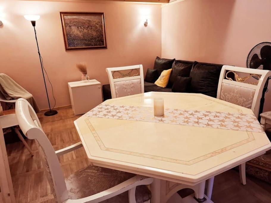Anna Apartmán